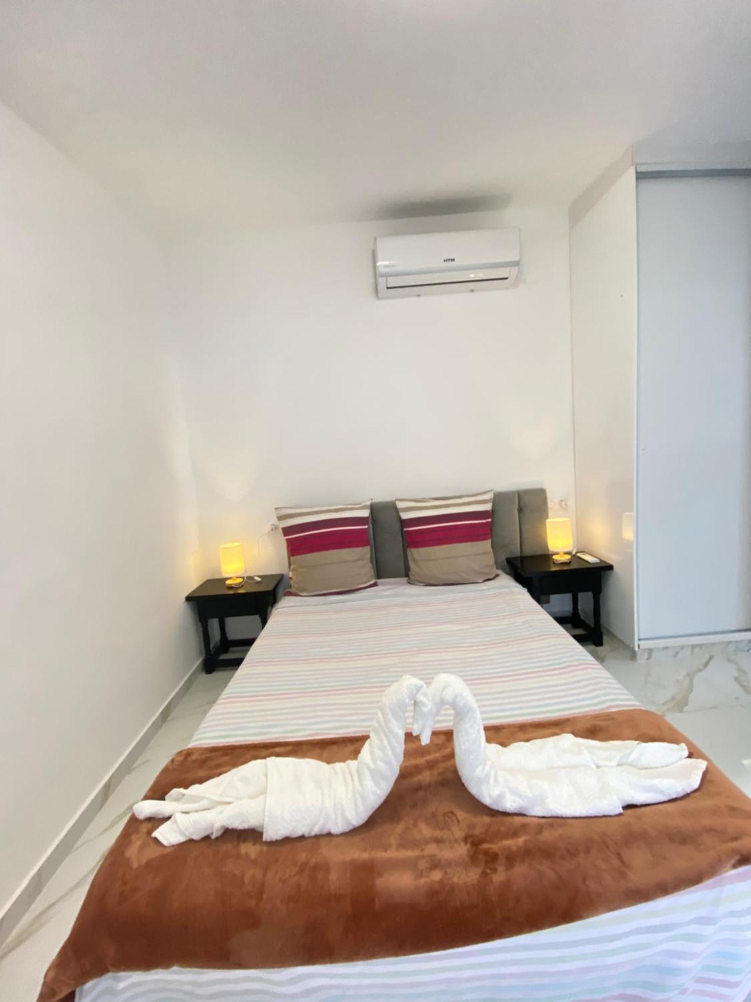 엠푸리아브라바 Sol Playa Piscina 아파트 외부 사진